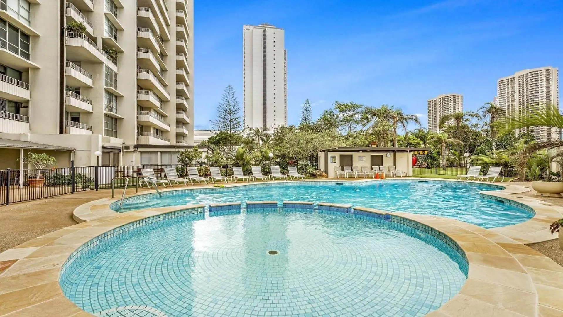 Magnificent Ocean Views Apartment In Surfers Paradise - Coasthm Gold Coast