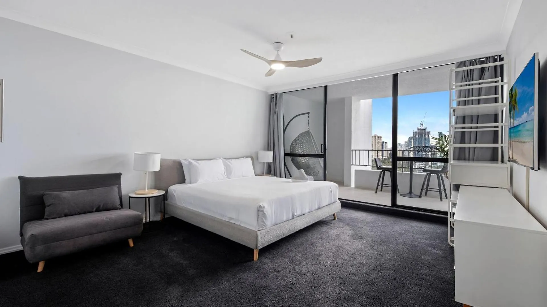 Magnificent Ocean Views Apartment In Surfers Paradise - Coasthm Gold Coast Australia